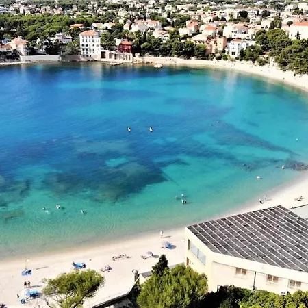 De Prestige, Entre Port Et * Bandol